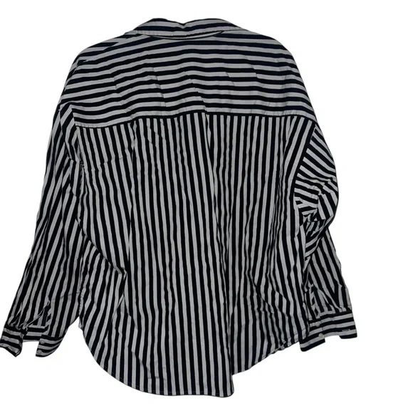 Express Black and White Striped Shirt - Picture 2 of 11